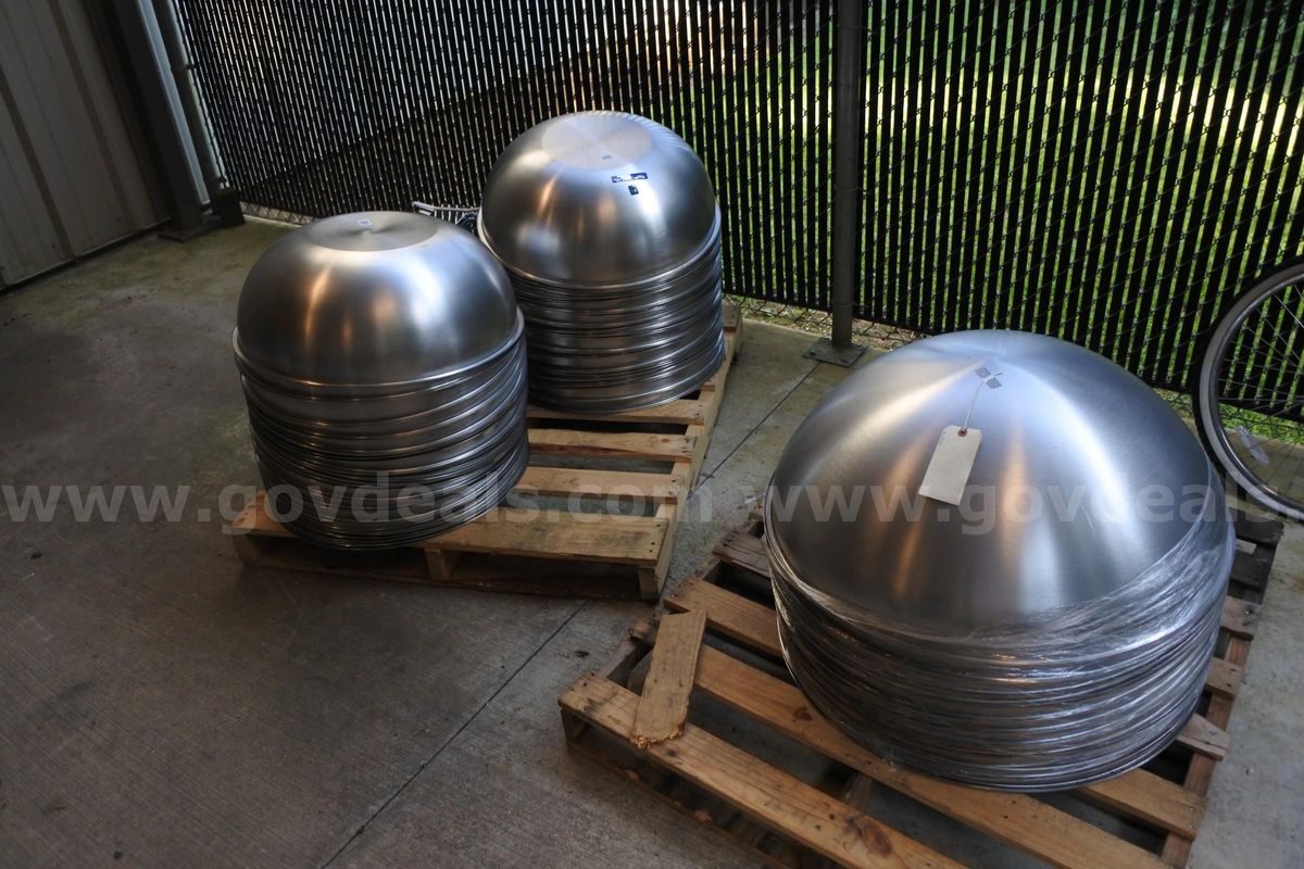 BOWLS, LOT OF MIXING