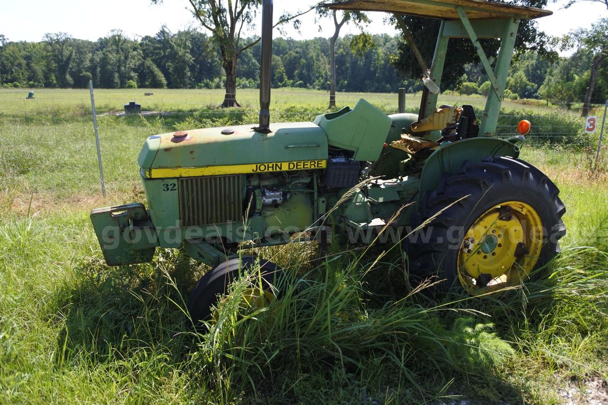 Tractor, John Deere 2150 (Pc# A0500114)