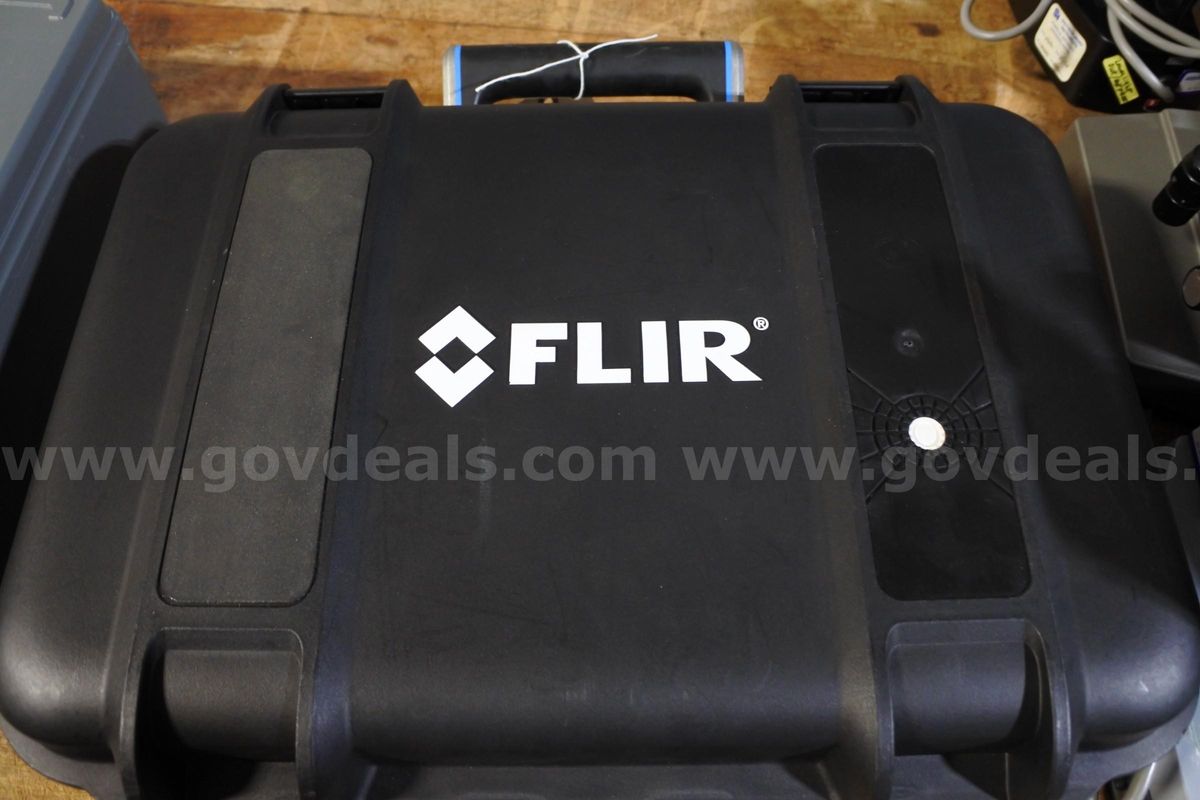 Camera, Flir E30