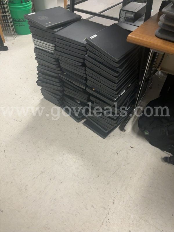 Large Mixed Lot of Chromebooks – 80+ Units