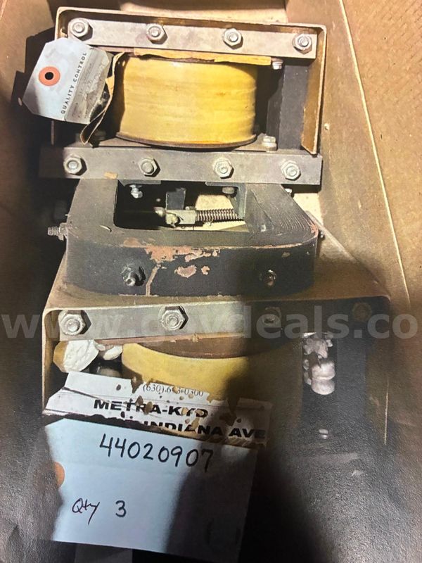 P/N: 44020907 (quantity 3) Trip, Direct Acting Reverse Current G.E.C.
