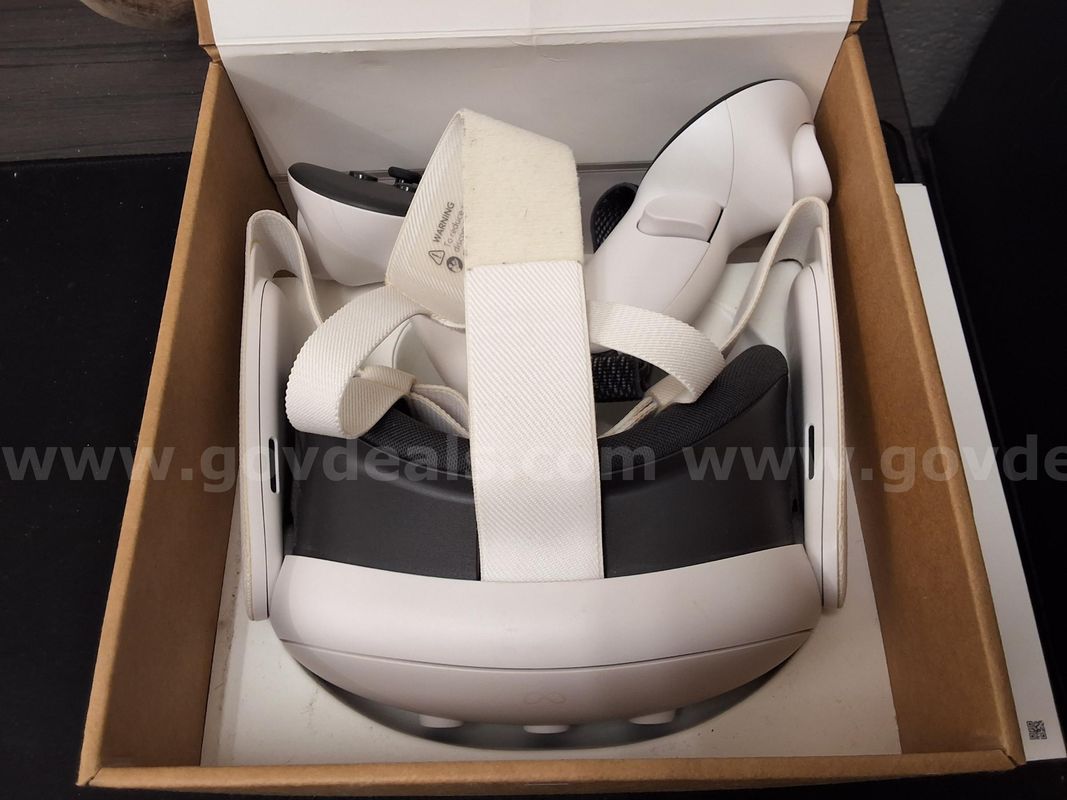 Meta Quest 3 Virtual Reality Headset