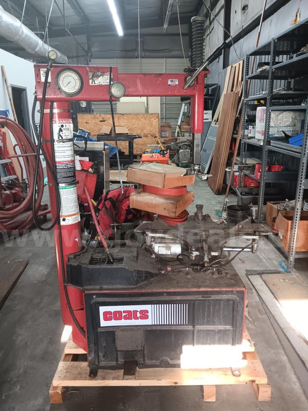 Coats Tire Machine