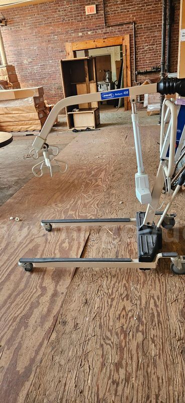 Invacare Reliant 450 Patient Lift
