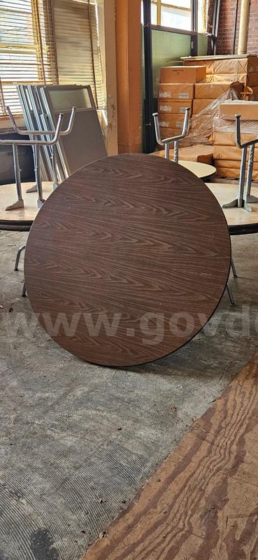 6 Round Table w/ Adjustable Legs for Height