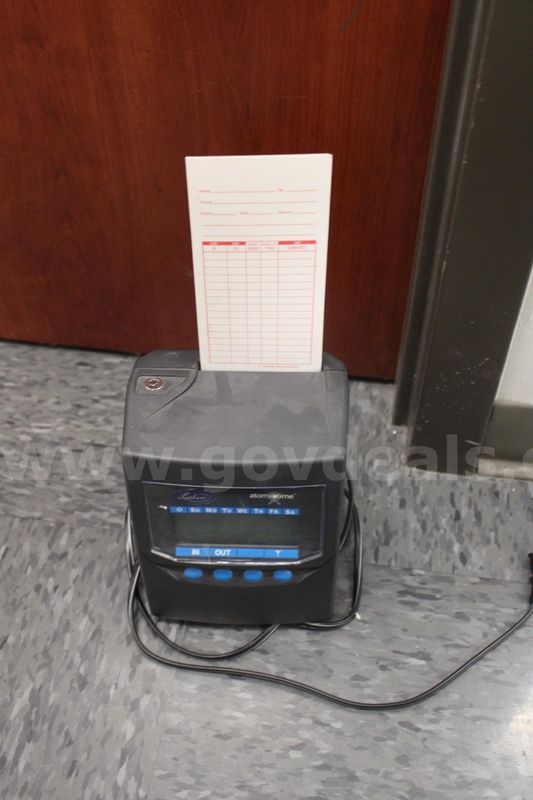 Lathem 7500E Calculating Atomic Time Clock