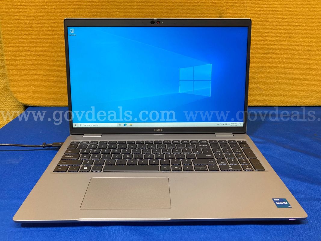 (1) Dell Latitude 5520 15.6" Laptop- Intel i5, 16GB RAM, 256GB SSD, OS: Windows 10 Home