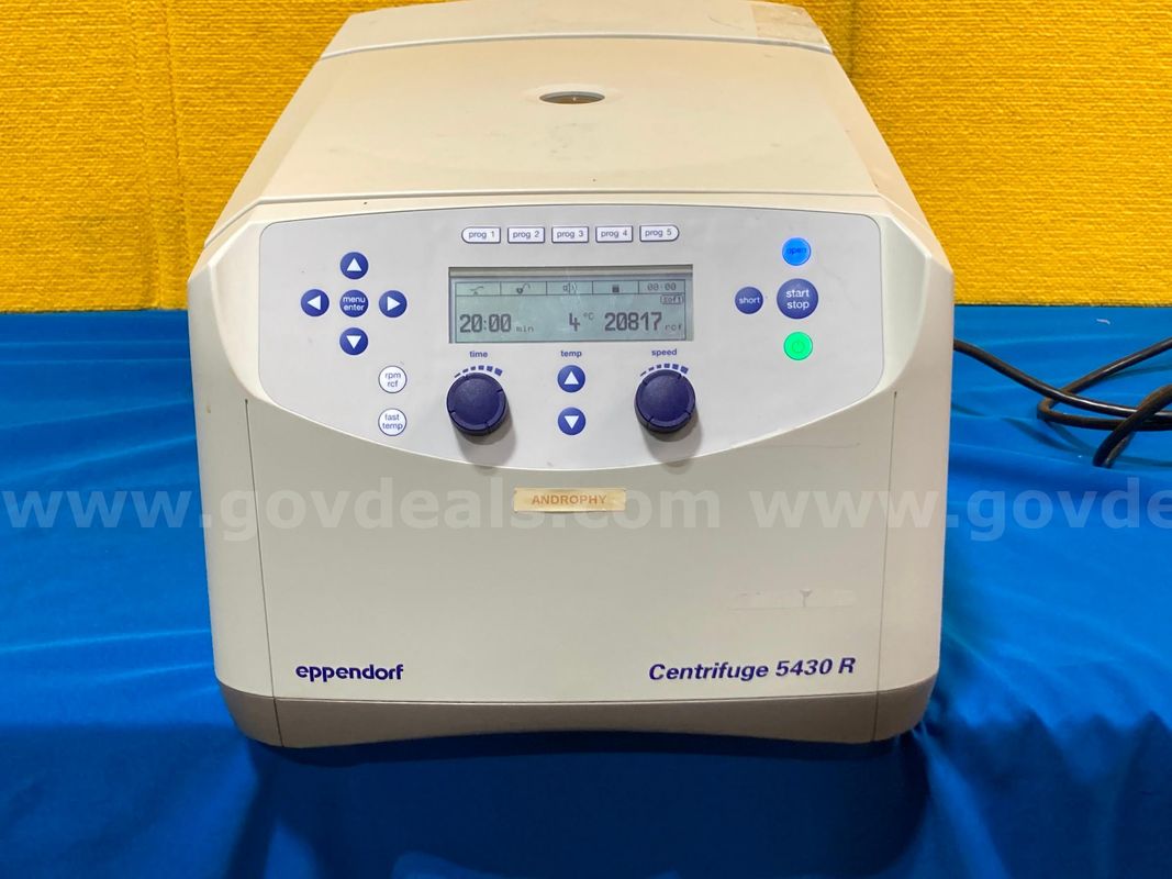 (1) Eppendorf Model 5428 R Refrigerated Centifuge [IU034220]