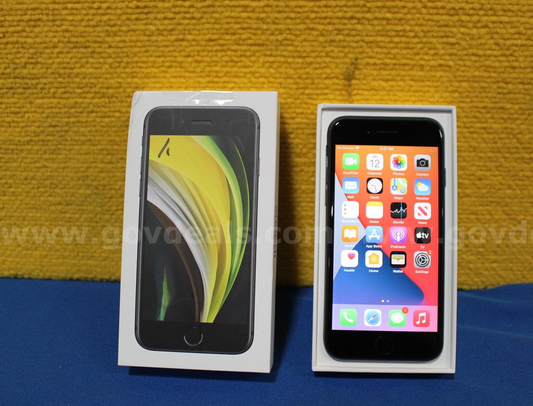 (1) Apple iPhone SE 2020 4.7" "