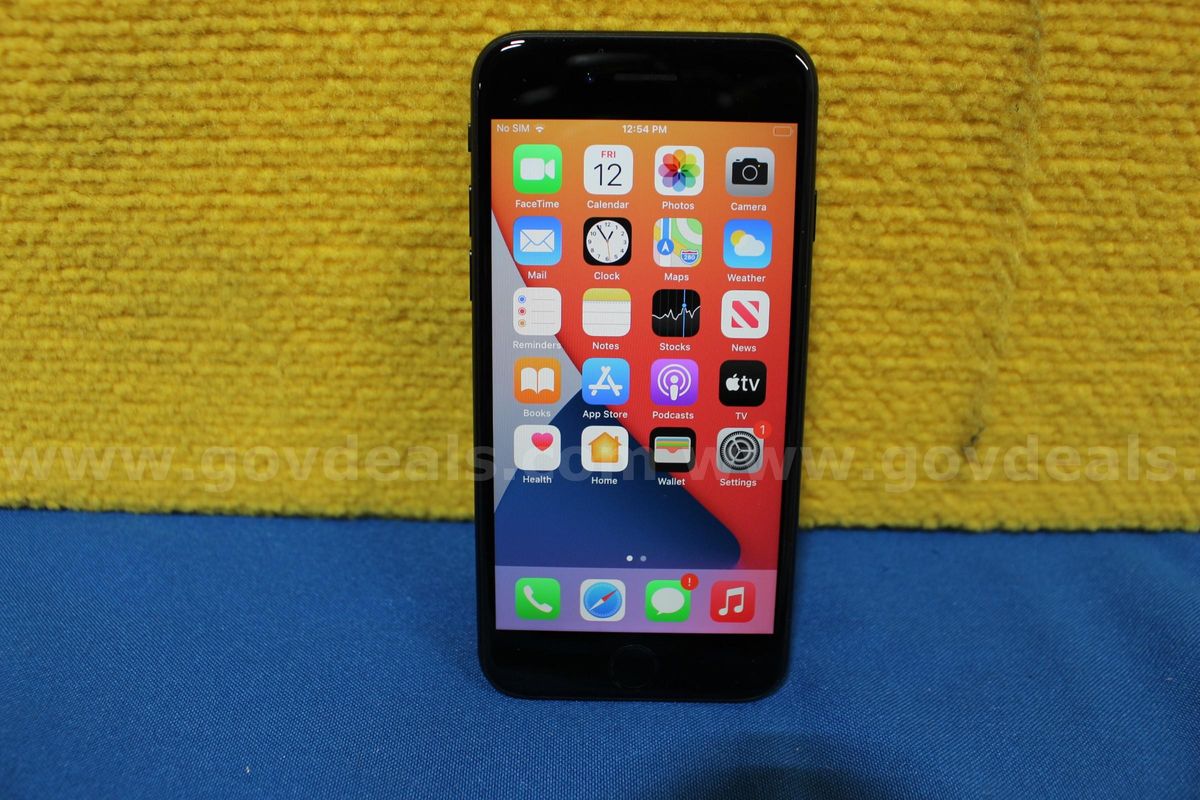 (1) Apple iPhone SE 2020 4.7"