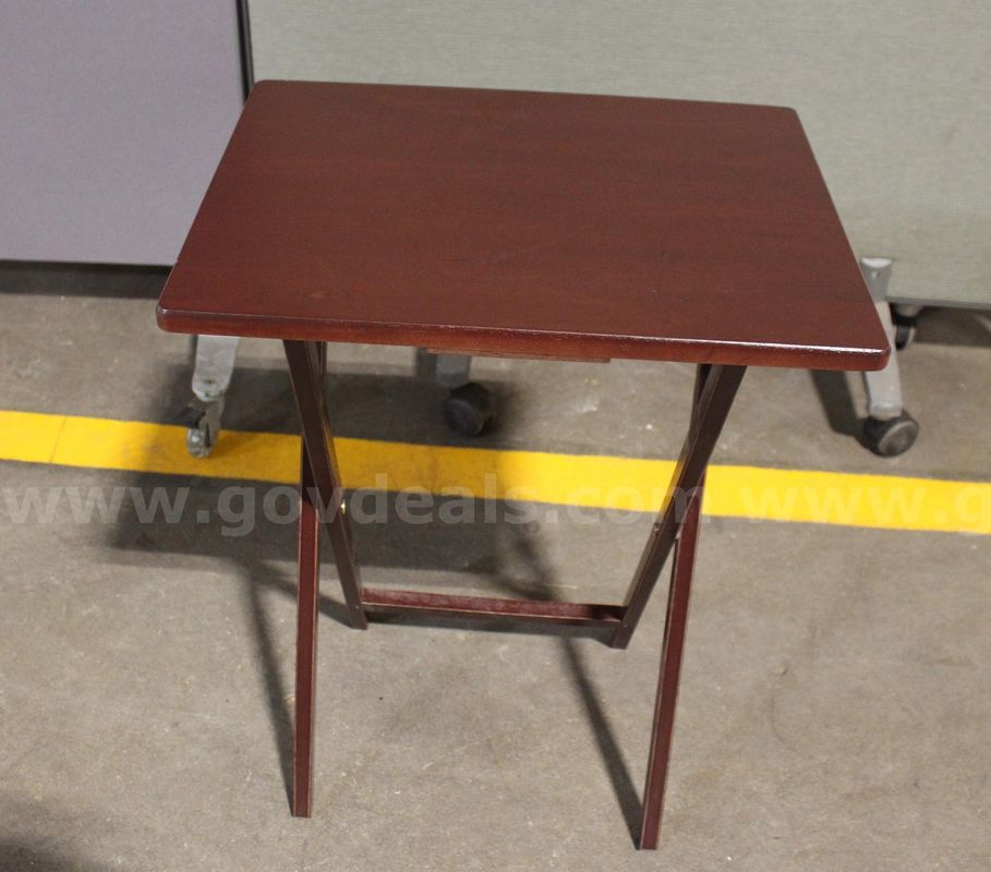 (1) Folding Side Table
