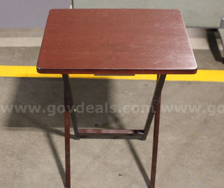 (1) Folding Side Table