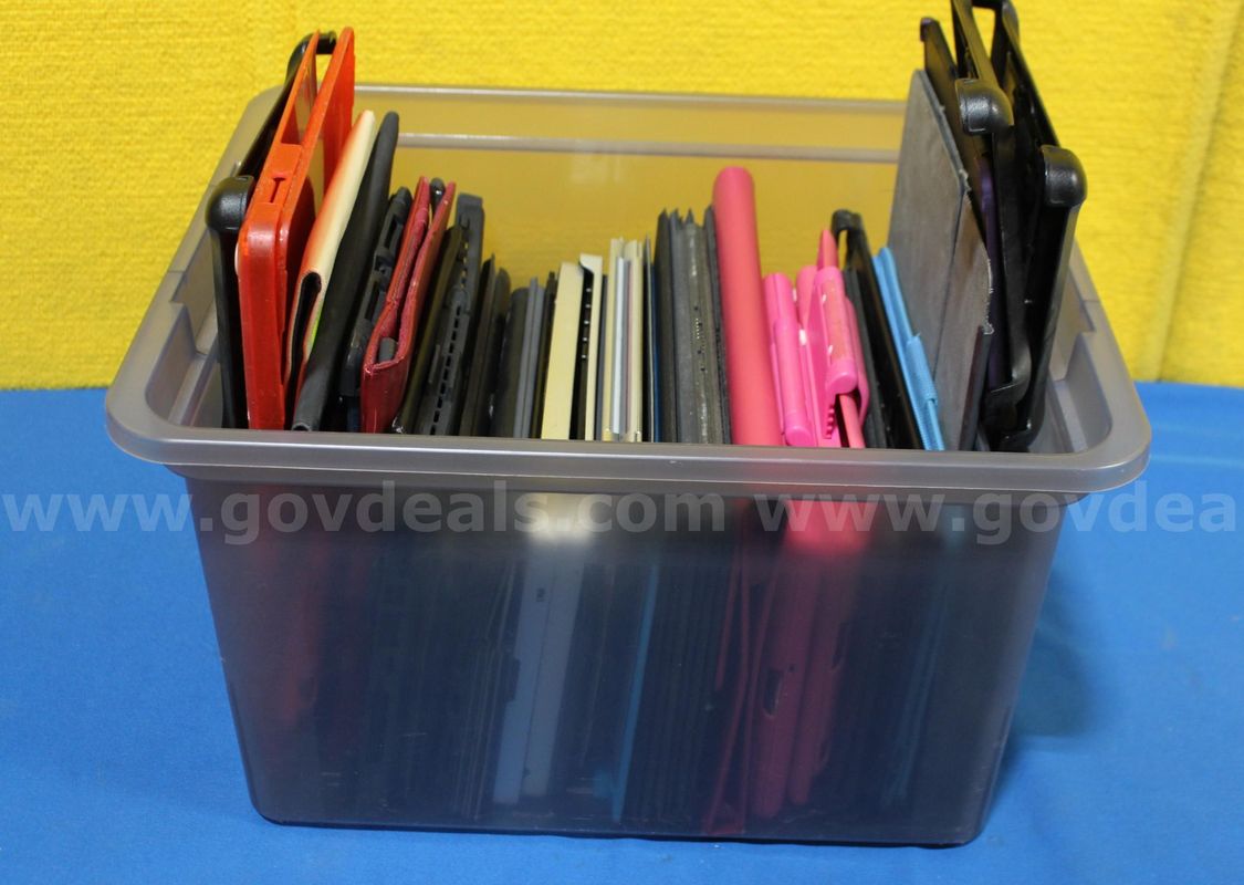 (1) Lot of Assorted iPad Cases, Keyboard Covers & Protective Accessories