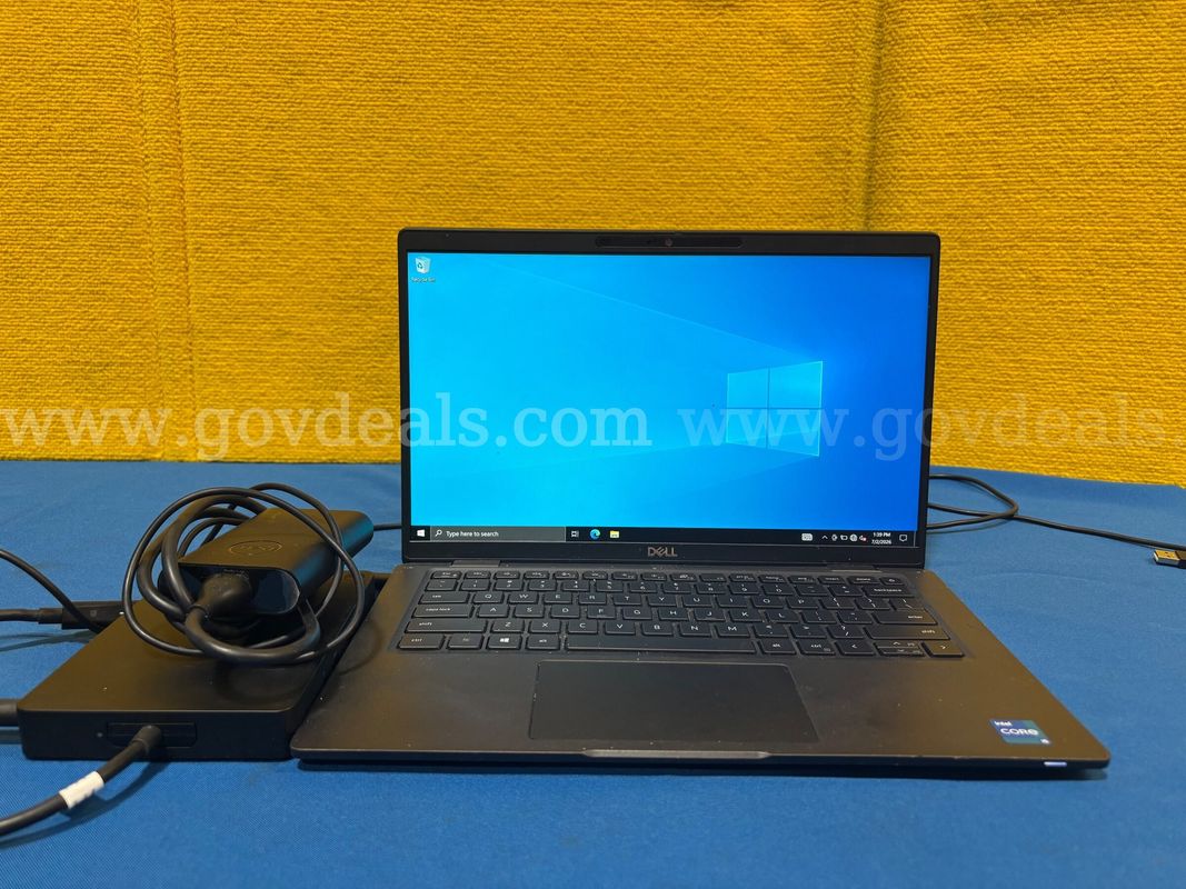 (1) Dell Latitude 7420 14" Laptop- Intel i5, 16GB RAM, 256GB SSD, Windows 10 Home, (1) Charger