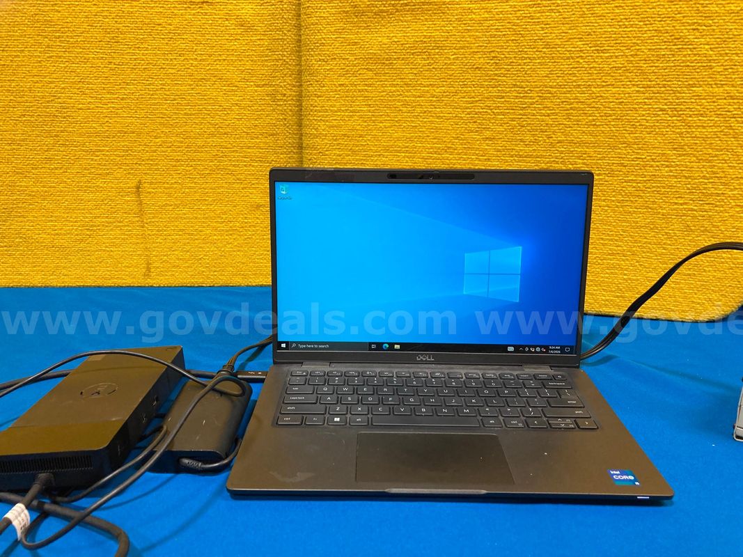 (1) Dell Latitude 7420 14" Laptop- Intel i5, 16GB RAM, 256GB SSD, OS: Windows 10 Home, (1) Charger