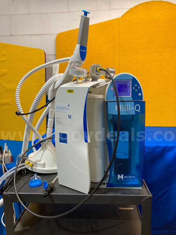 (1) MilliQ Millipore Advantage System [IU039523]