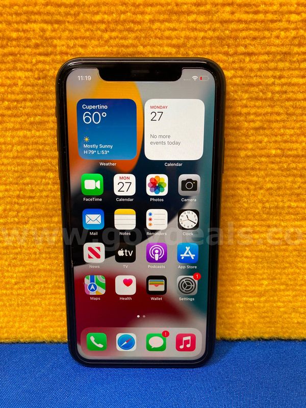 (1) Apple iPhone 11