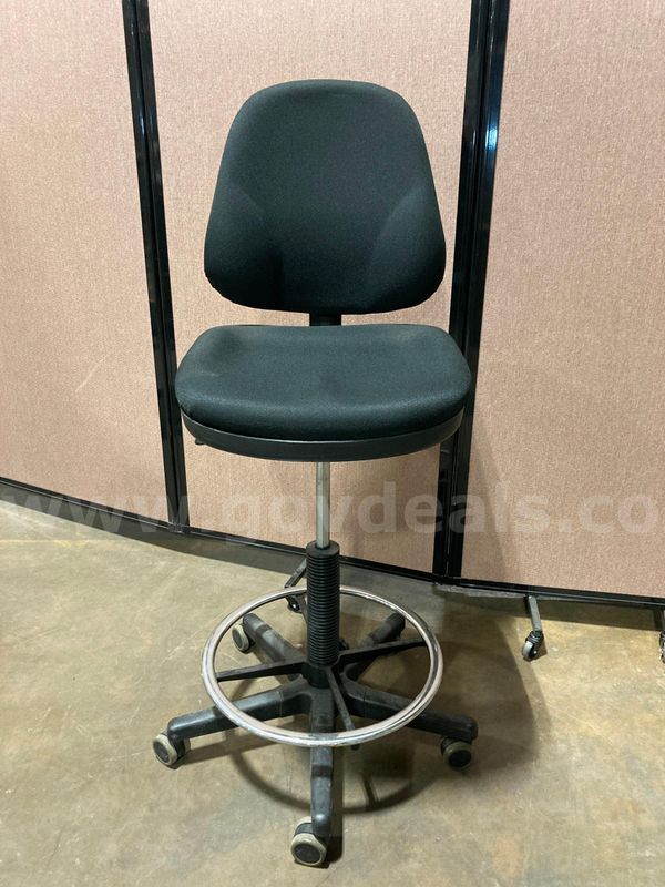 (1) Office Chair
