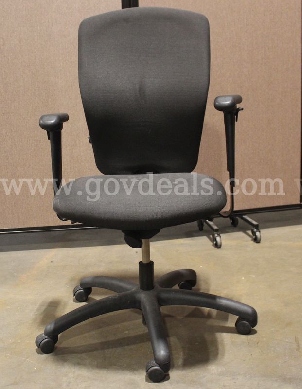 (1) Office Task Chair – Mid-Back with Adjustable Arms