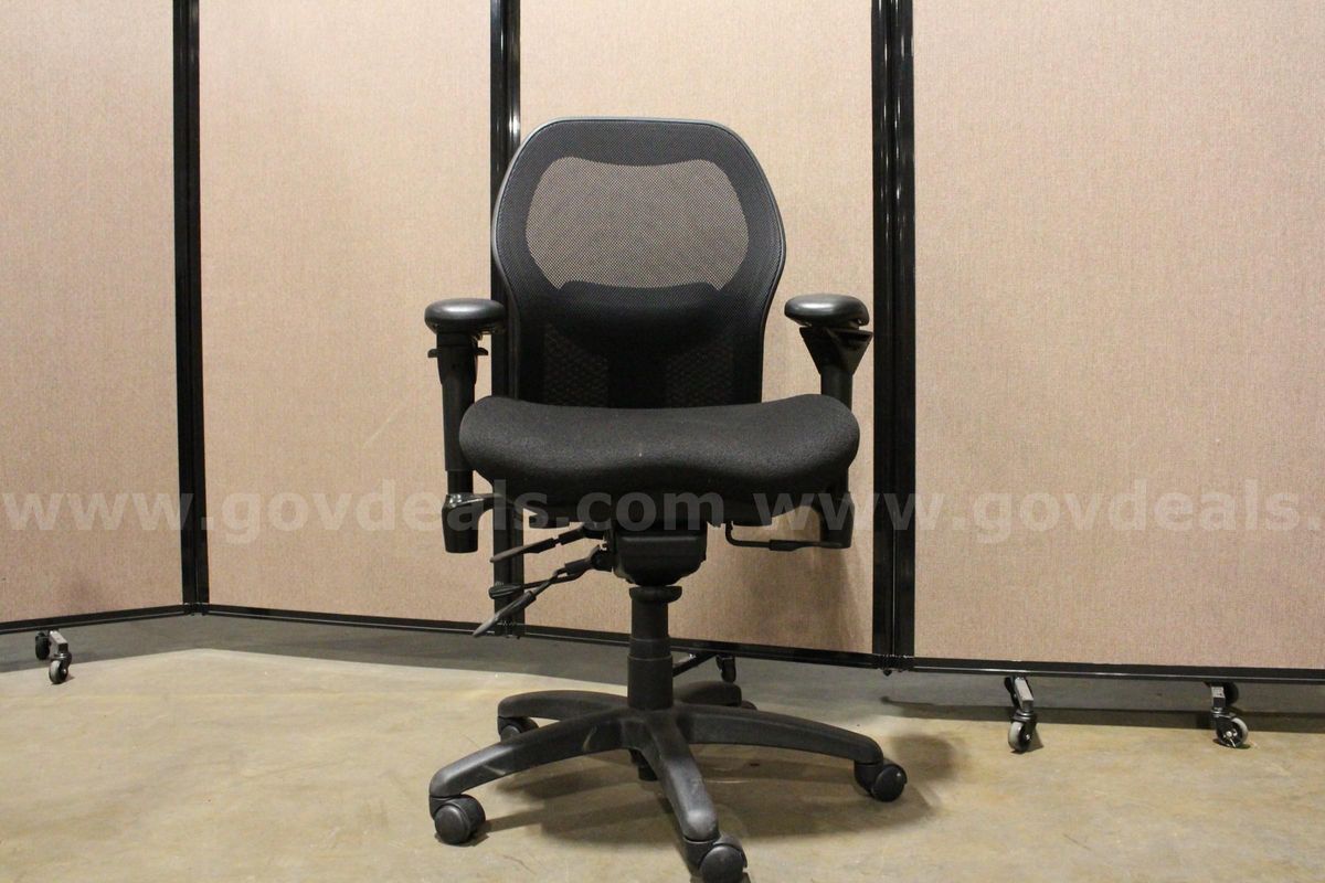 (1) BodyBilt Office Chair