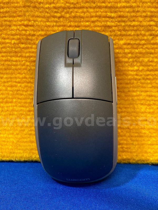 (1) Wacom Intuos3 Mouse