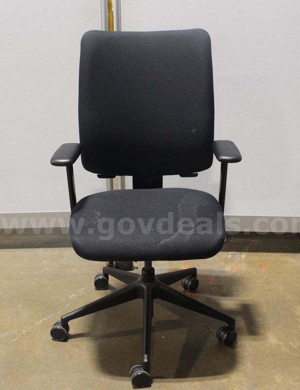 (1) Office Task Chair – Black Fabric