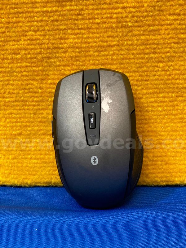 (1) Best Buy Essentials Bluetooth Mouse