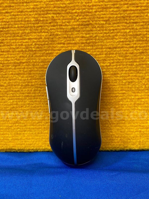 (1) Dell Wireless Mouse