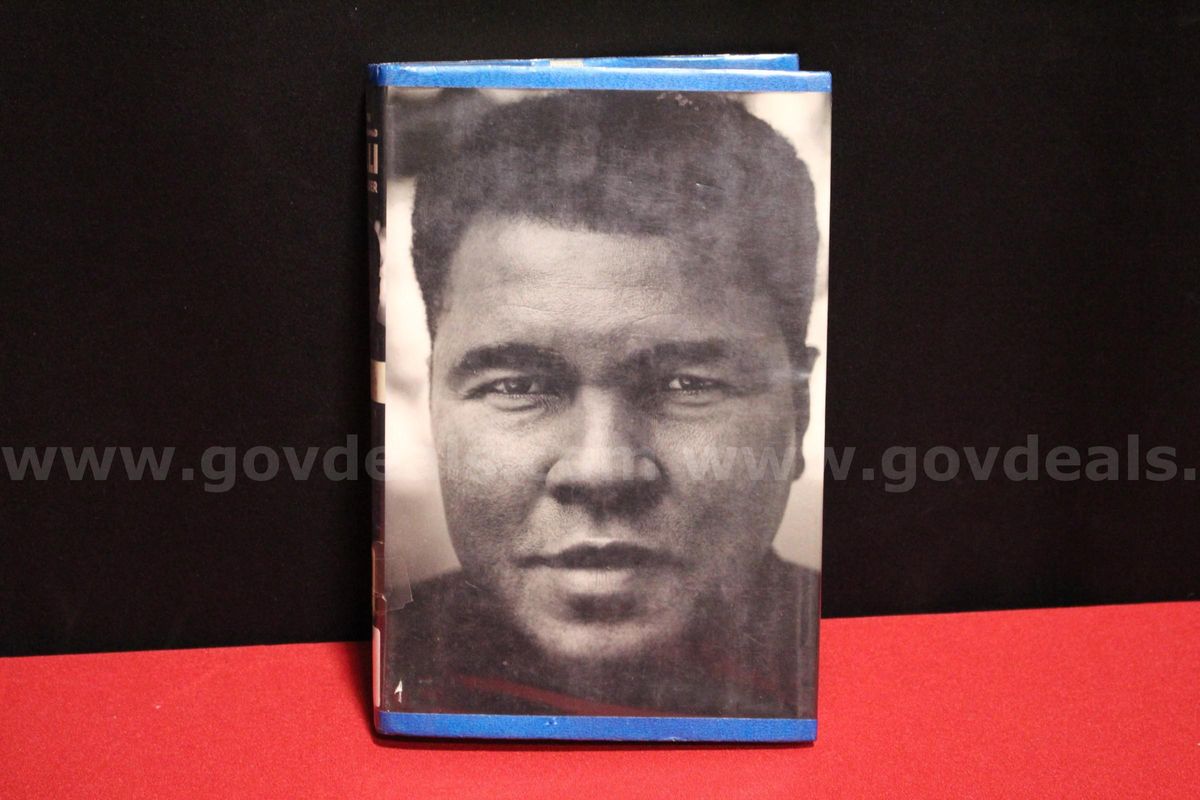 (1) The Muhammad Ali Reader Book Volume 63