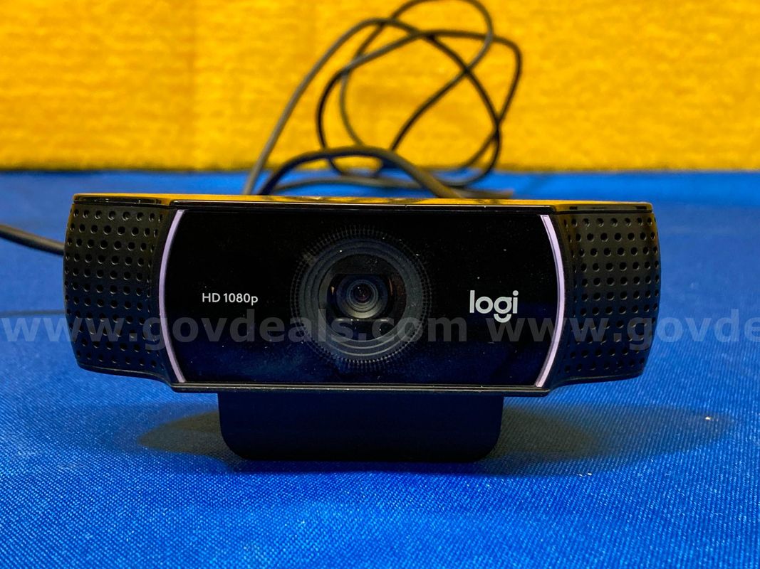 (1) Logitech 1080p Webcam