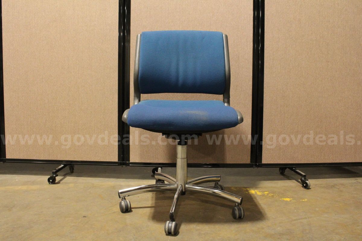 (1) Steelcase Blue, Mesh Chair