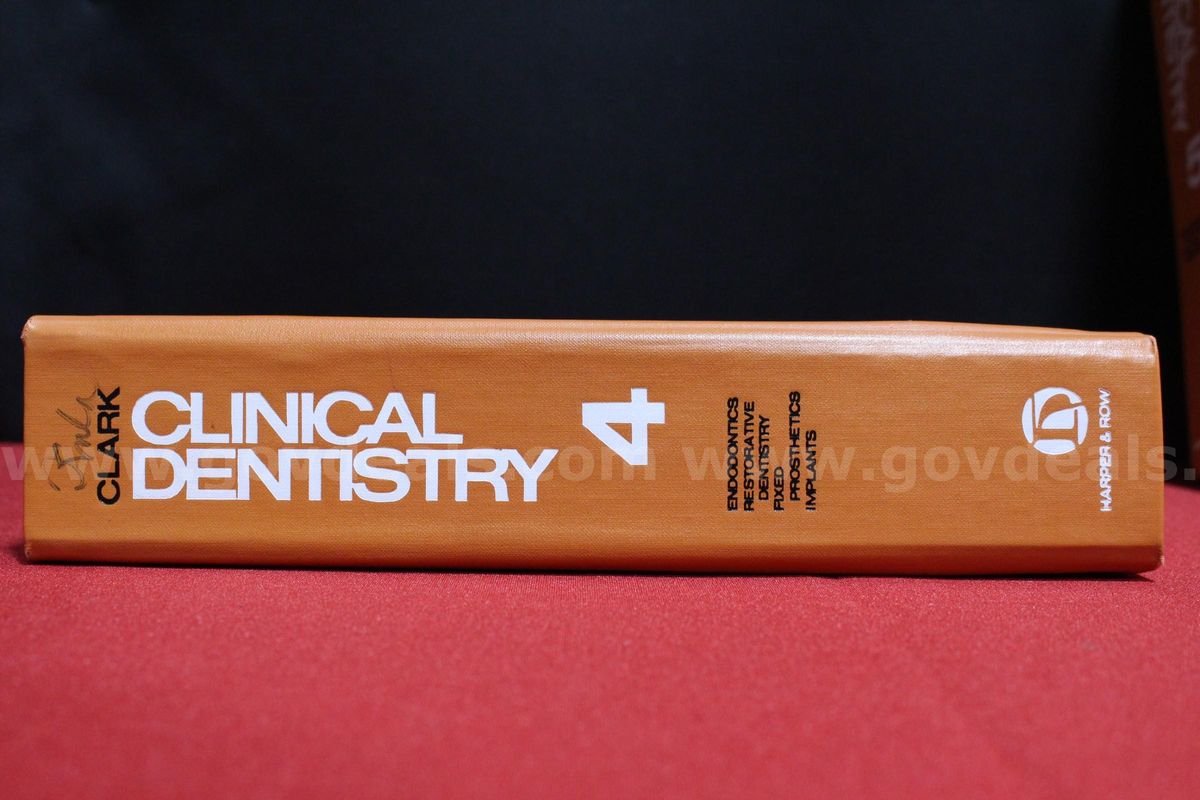 (1) Volume 4, Clinical Dentistry Book
