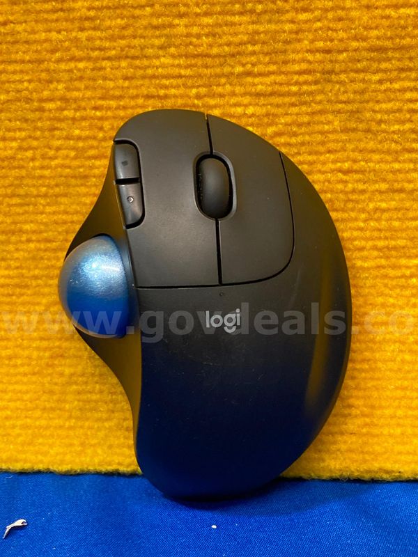 (1) Logitech Ergo M5755 Wireless Mouse