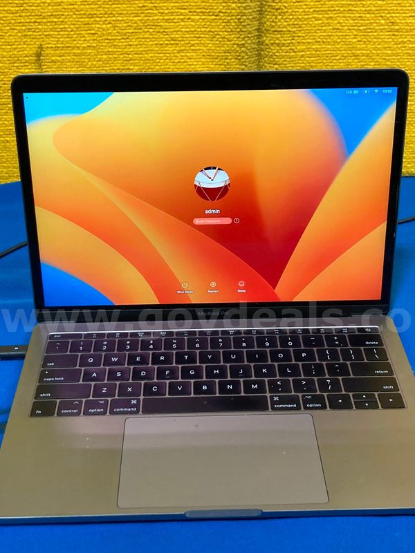(1) Apple MacBook Pro 13-inch 2017 - Intel Core i5, 8GB RAM, 250 HDD, OS: Ventura 13.7.8
