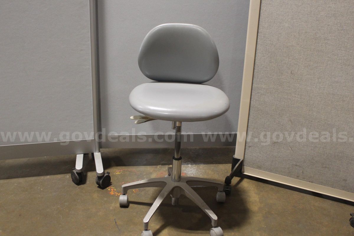 (1) Adec Medical Lab Chair