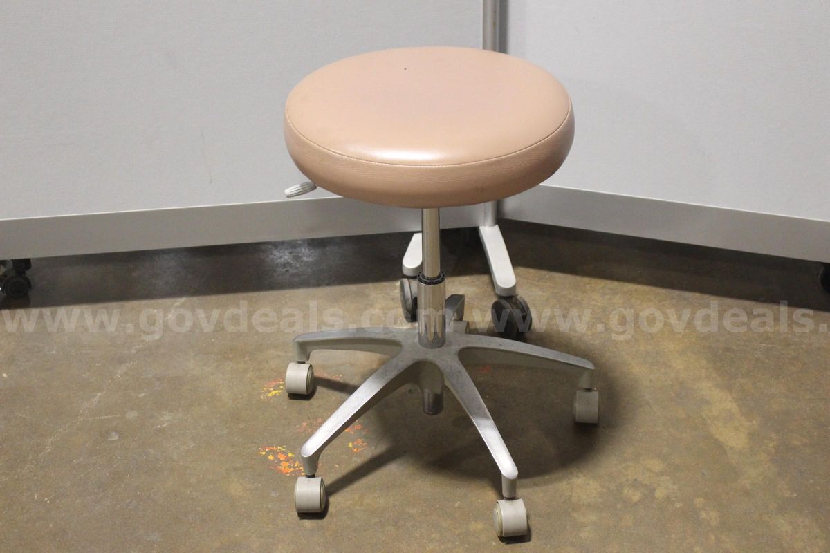 (1) Adec Medical Task Stool