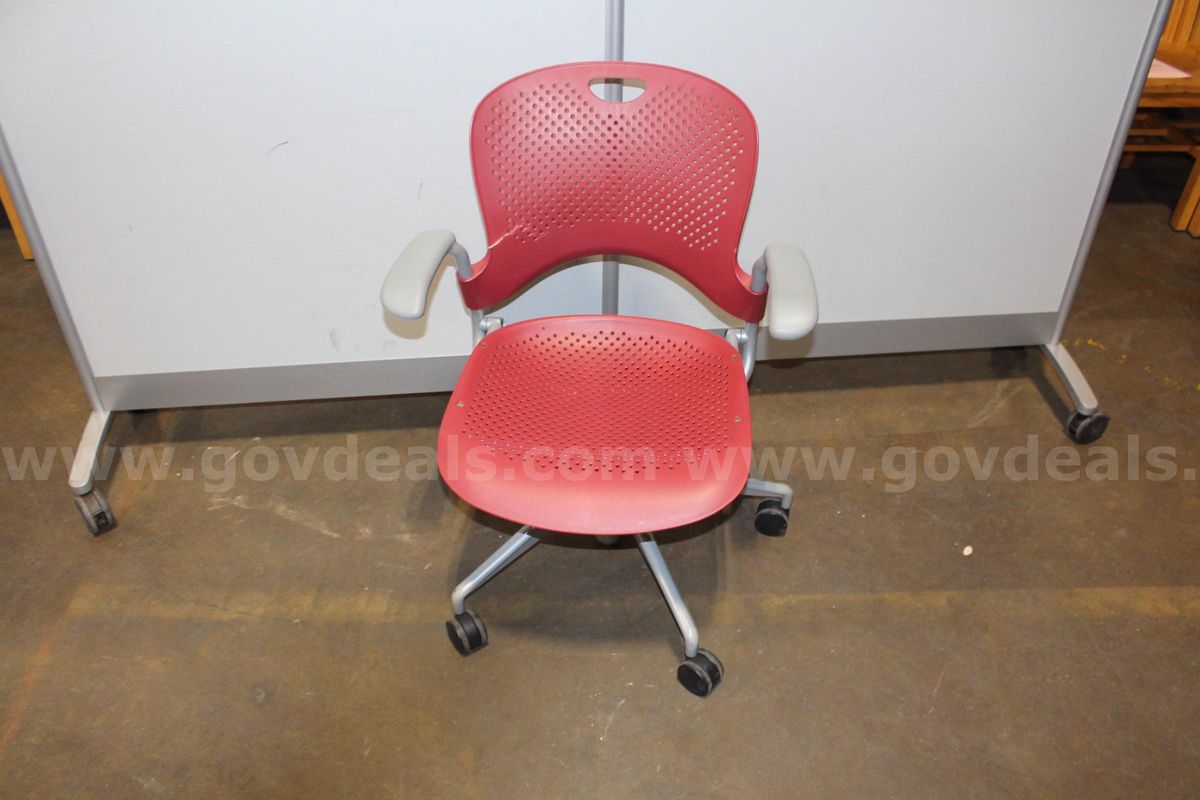(1) Red Office Chair
