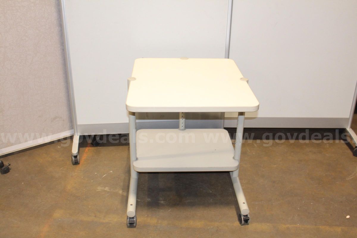 (1) White Rolling Table