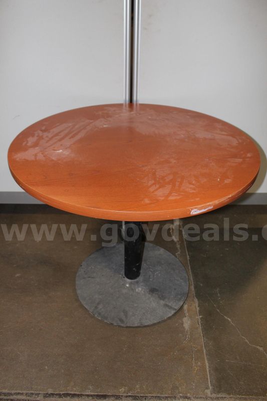 (1) 35.6" Orange HON Industry Round Table