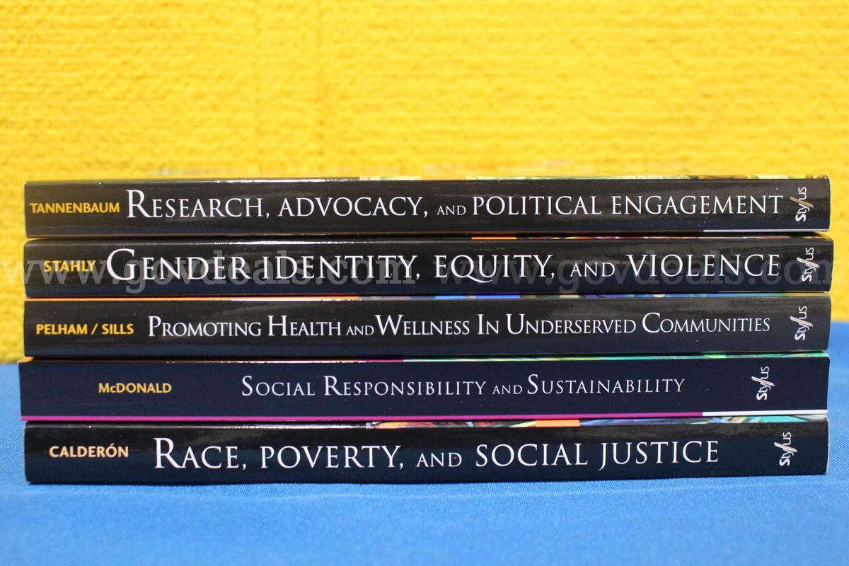 (1) Lot of 5 "Multidisciplinary Perspectives Through Service Learning" Books