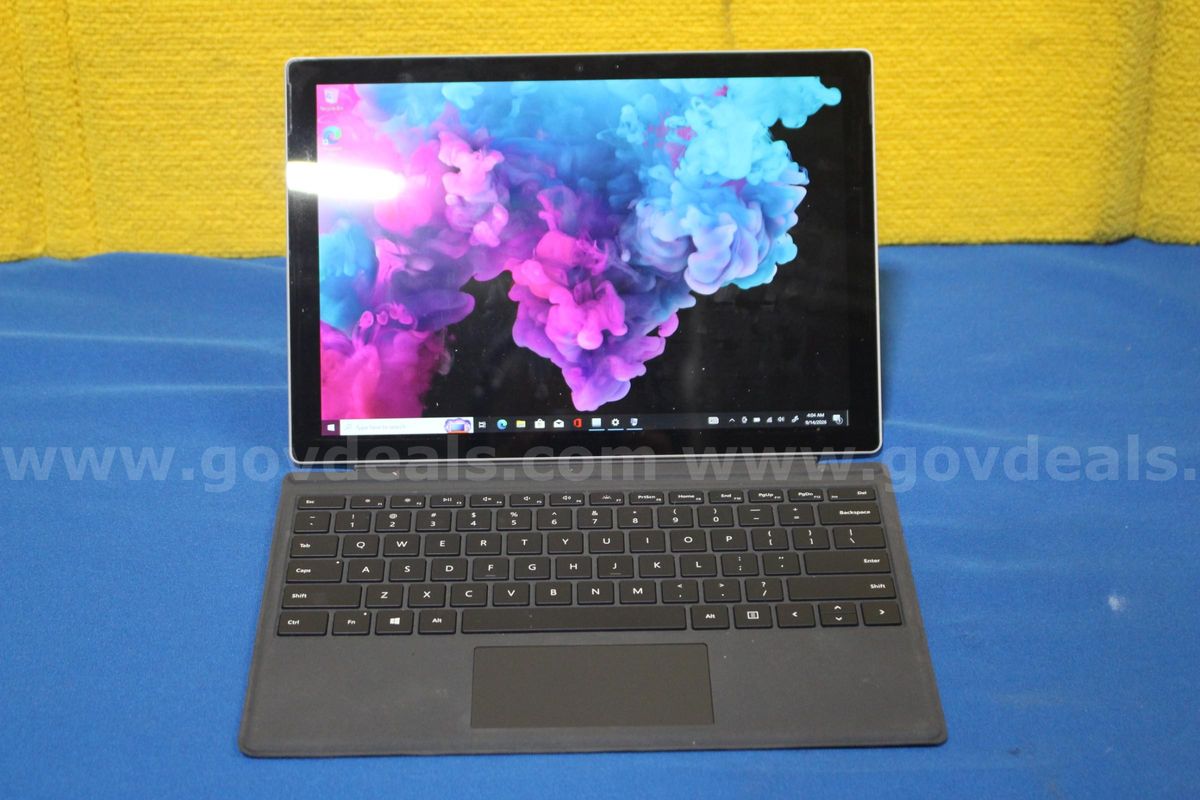 (1) Microsoft Surface Pro, Intel i5, 8GB RAM, 256GB SSD, OS: Windows 10