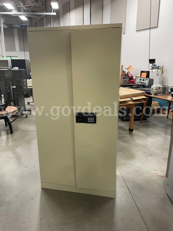 Tall cabinet with shevles