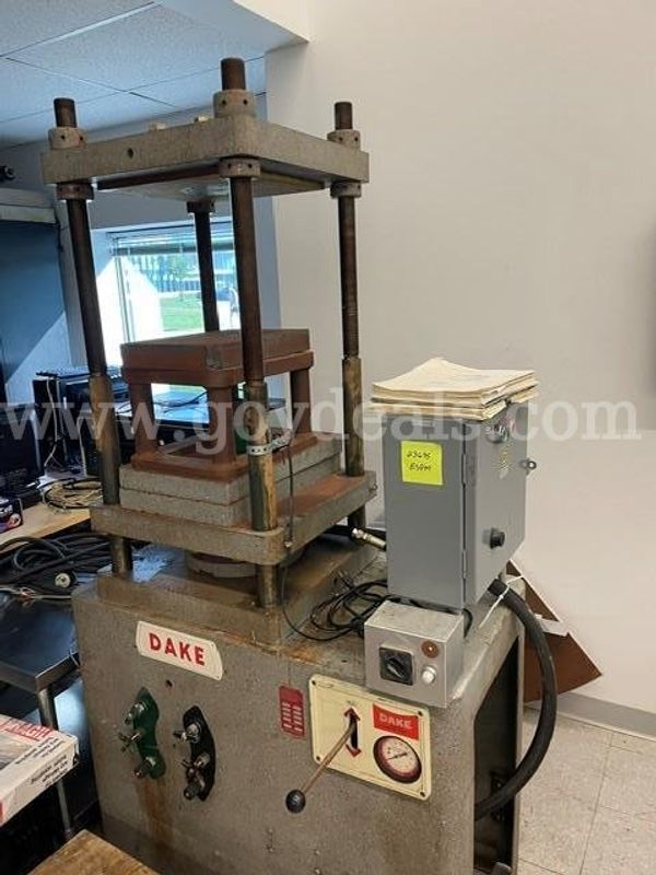 Dake Press Model 45-058 with DTI Hydraulic Pump 3000 PSI