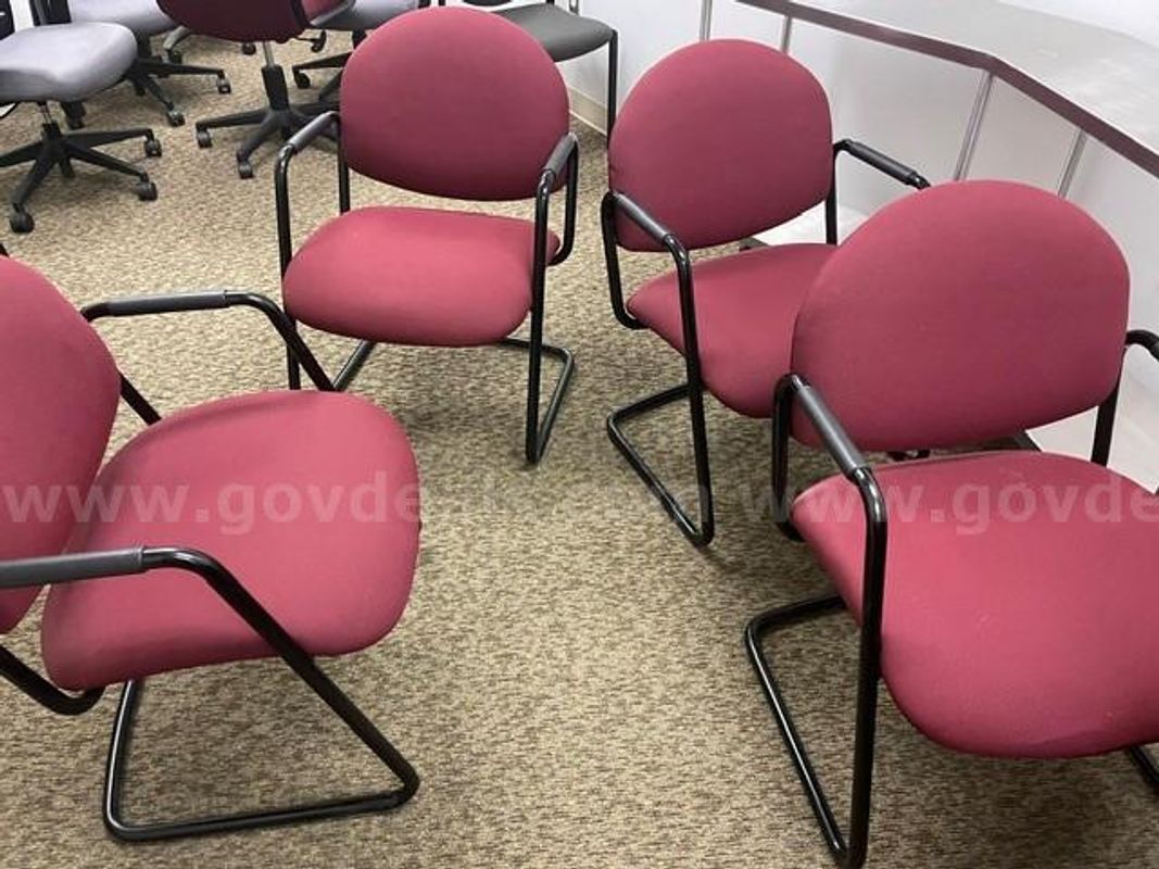 Lot of 4 Red Upholstereed Chairs with Arms
