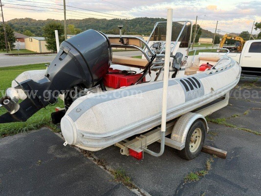 18' Novurania Ridgid Inflatable Boat w/ 115hp Yamaha engine