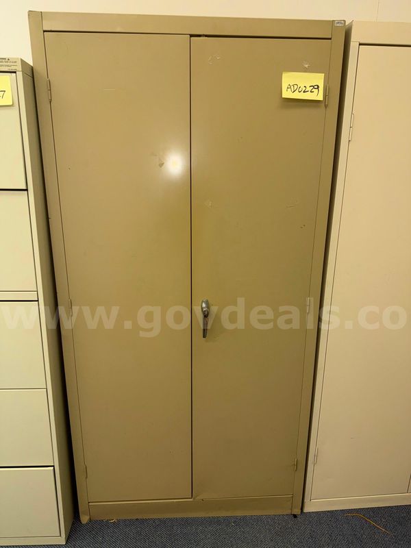 Cabinet, tan