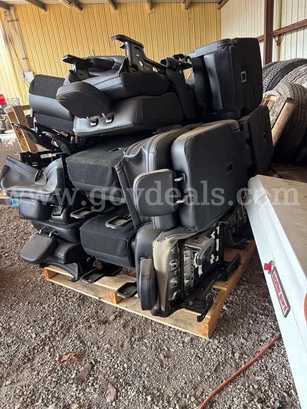 Lot of 18 Ford Interceptor Seats