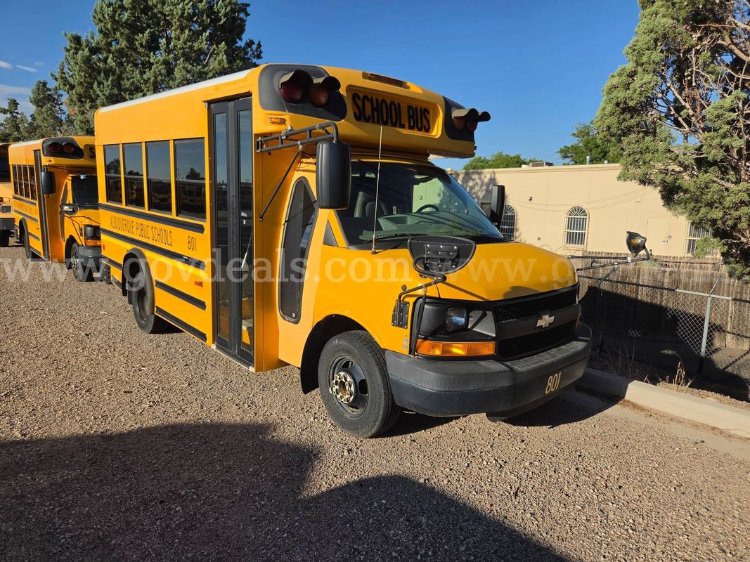2008 CHEVY G3500 School Bus