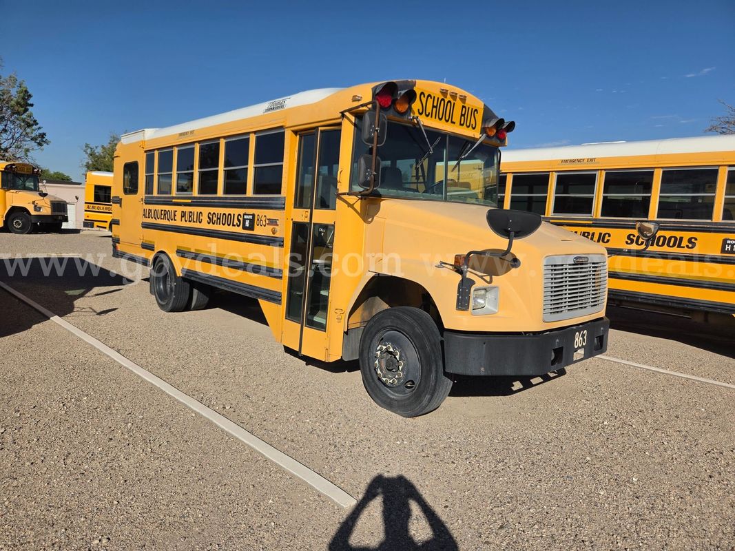 2006 FREIGHTLINER FS65 School Bus