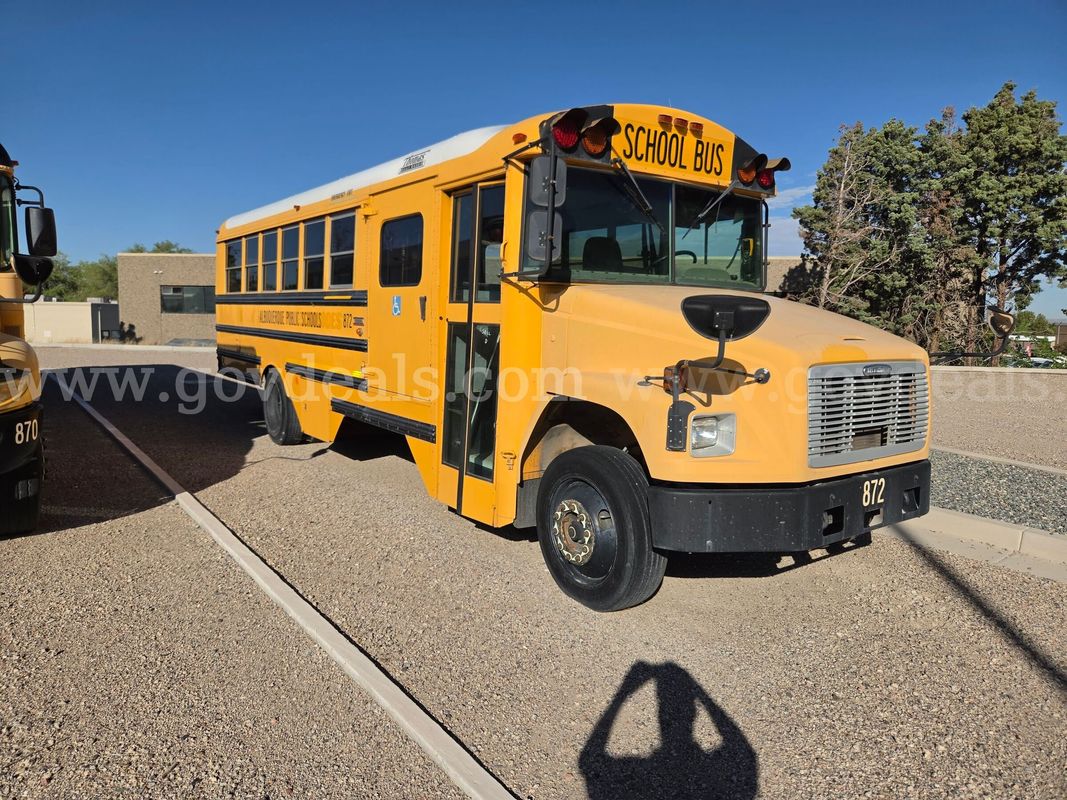 2006 FREIGHTLINER FS65 School Bus